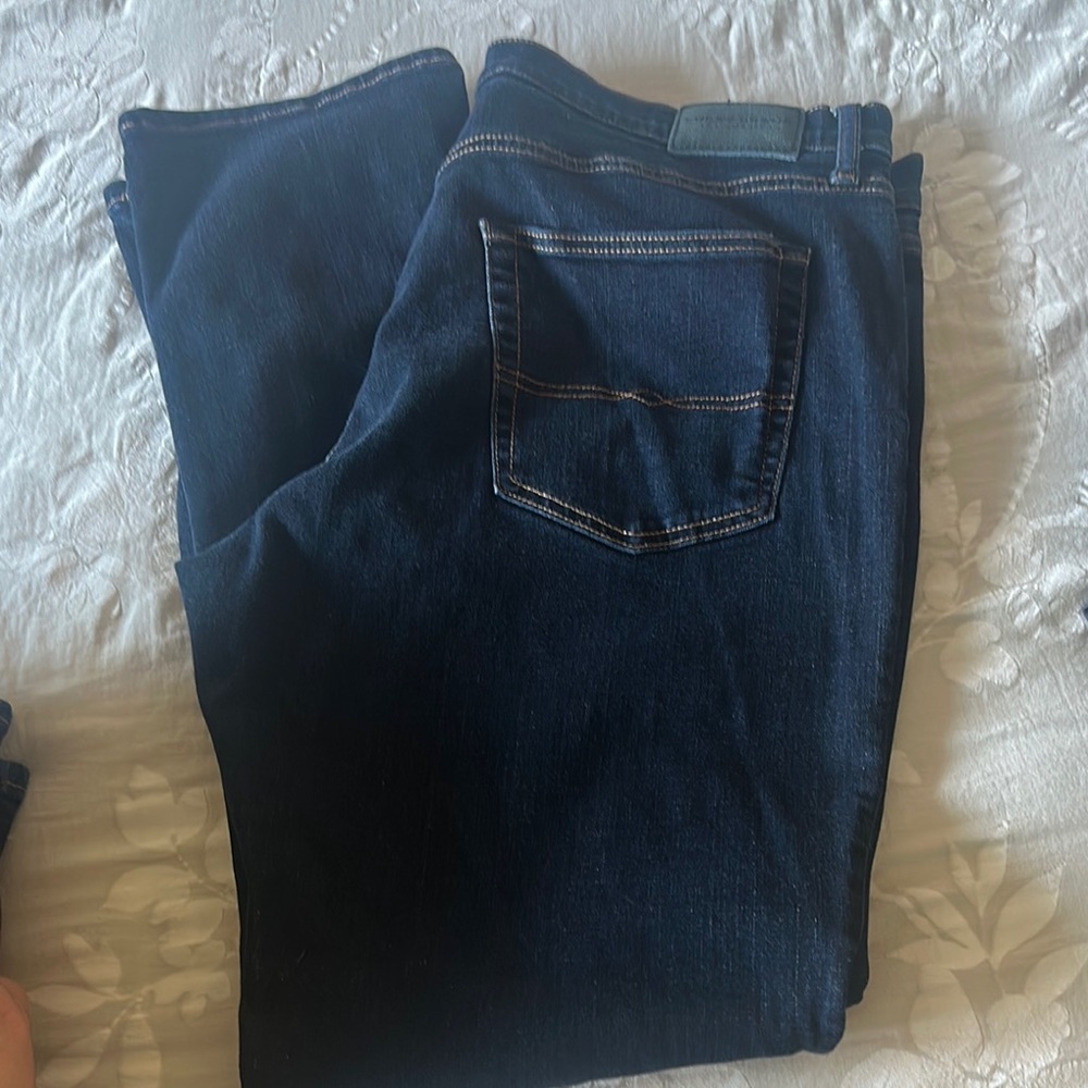 Lucky Brand Blue Straight Jeans Timeless Design